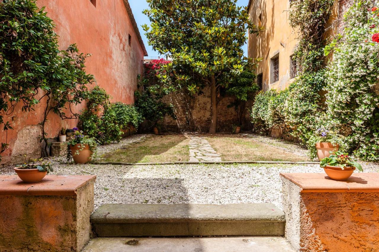 Hostly - Garden House Near The Tower - Historical House With Private Garden Apartment Пиза Екстериор снимка