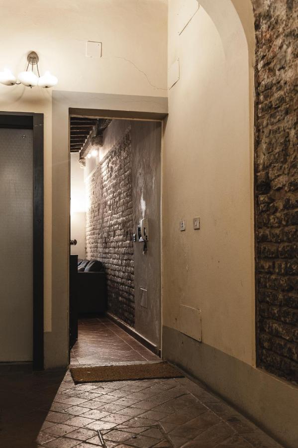 Hostly - Garden House Near The Tower - Historical House With Private Garden Apartment Пиза Екстериор снимка