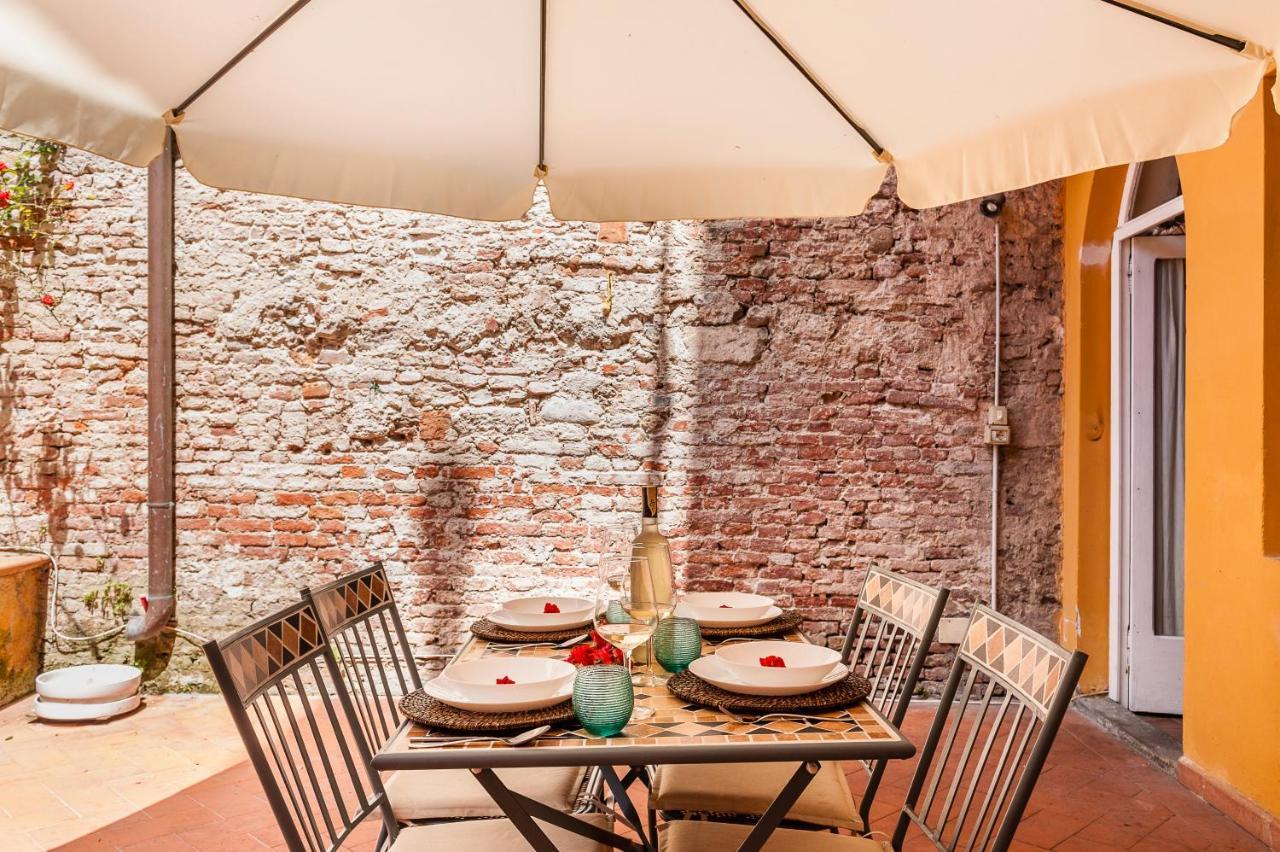 Hostly - Garden House Near The Tower - Historical House With Private Garden Apartment Пиза Екстериор снимка
